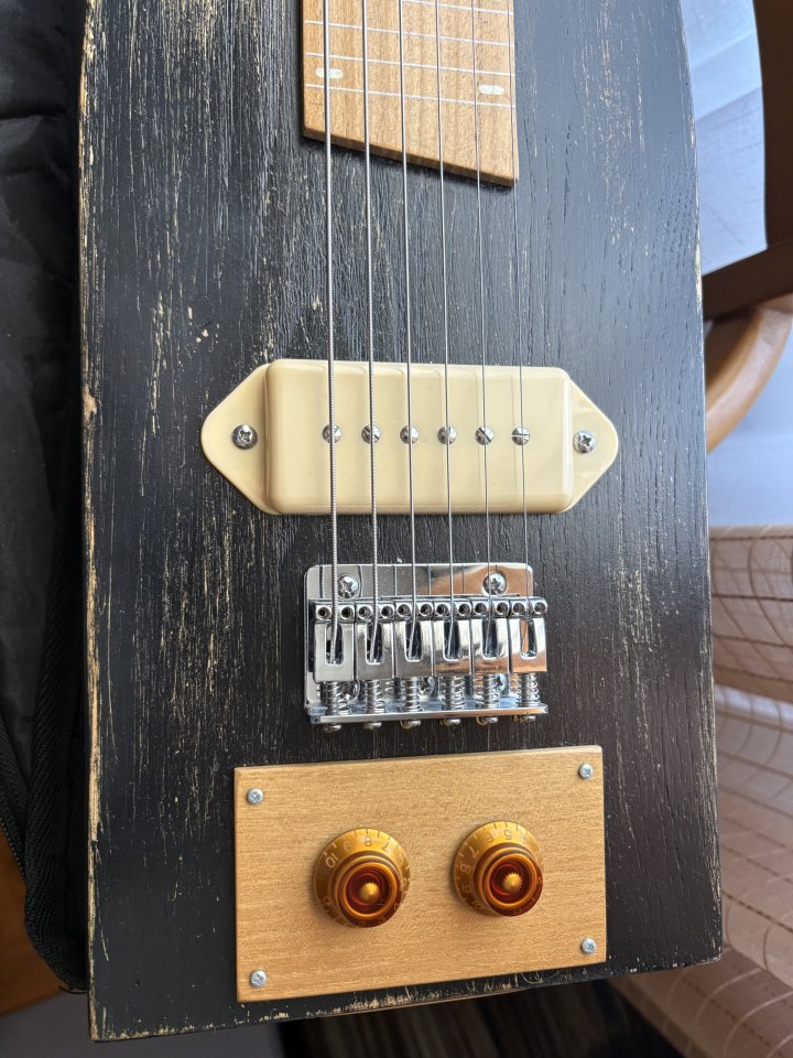 BALI'L LAP STEEL by Giulio MOFFA de segunda mano · Foto 2 de 8 · A Coruña · 200 €