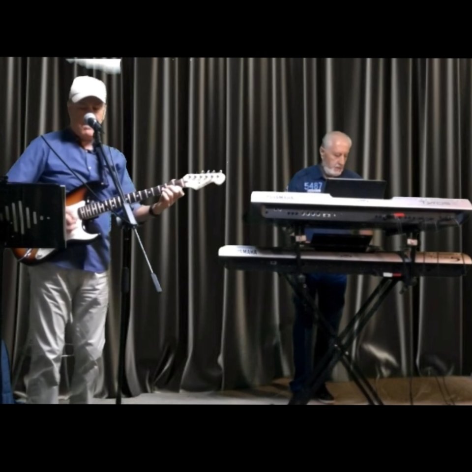 Teclista musica instrumental