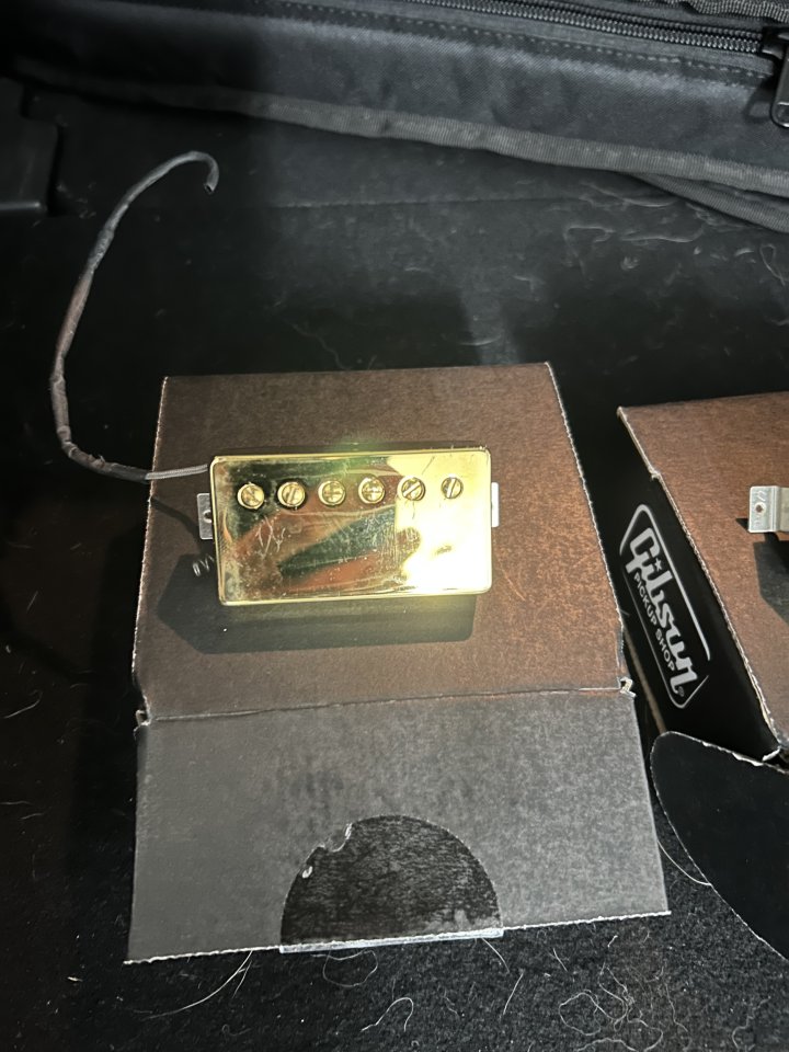 Pareja de Gibson Burstbucker Gold 2 y 3