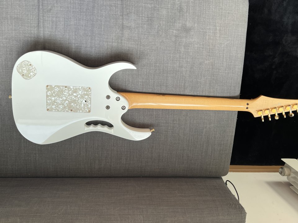 Ibanez JEM7V-WH 1998 FujiGen. Guitarra ibanez jem