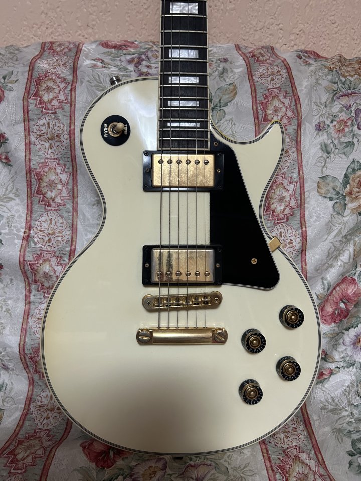 Gibson les Paul Custom lite de segunda mano · Foto 2 de 10 · Valencia · 2000 €