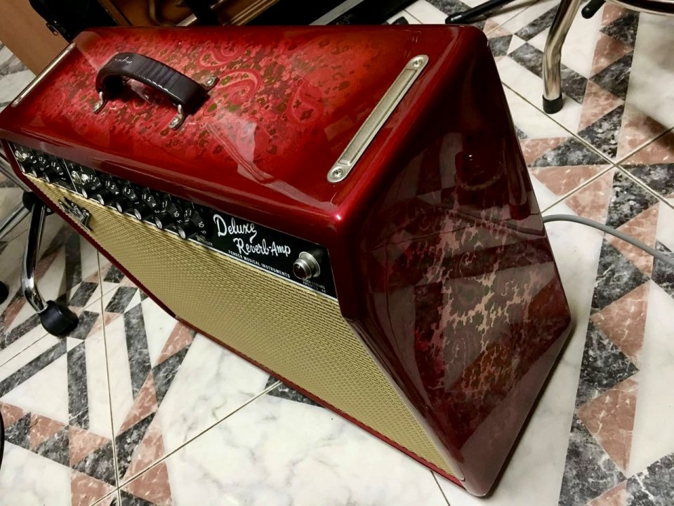 FENDER 65 deluxe Reverb FSR " Pink Paisley" special Run USA de segunda mano · Foto 2 de 5 · Las Palmas · 2000 €
