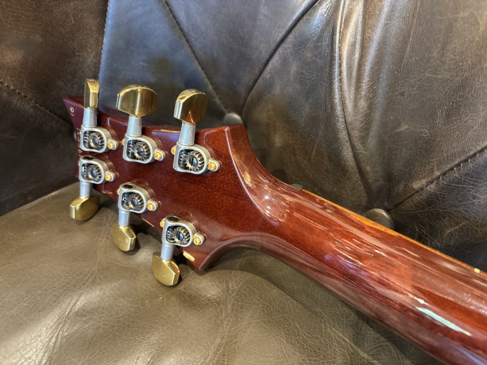 PRS P24 con Piezo (Estuche y papeles) por Gibson Custom / R7 / Firebird de segunda mano · Foto 5 de 10 · Pontevedra