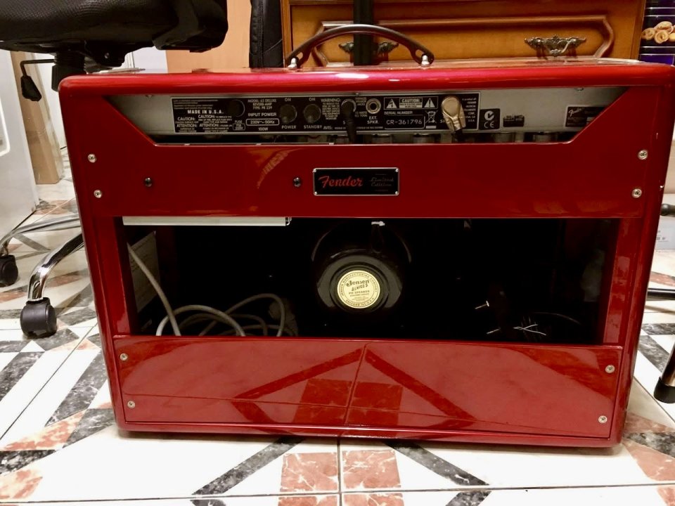 FENDER 65 deluxe Reverb FSR " Pink Paisley" special Run USA de segunda mano · Foto 3 de 5 · Las Palmas · 2000 €