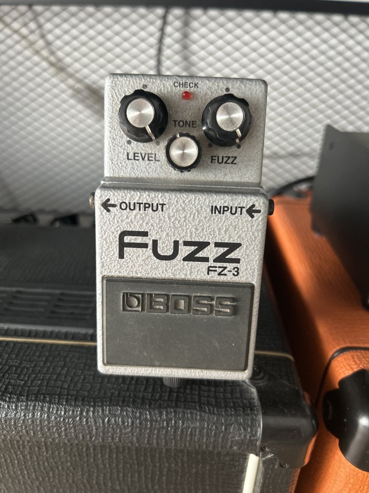Boss FZ3 fuzz