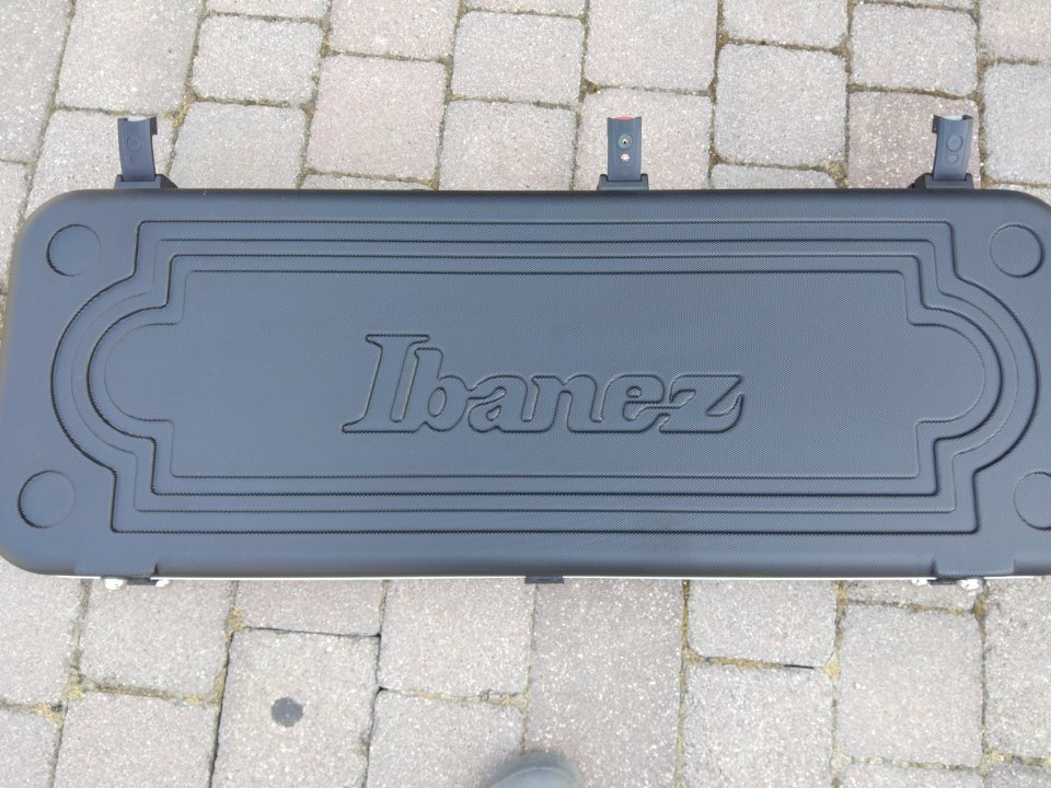 Ibanez AZ 2402 Prestige de segunda mano · Foto 8 de 10 · Navarra · 1600 €