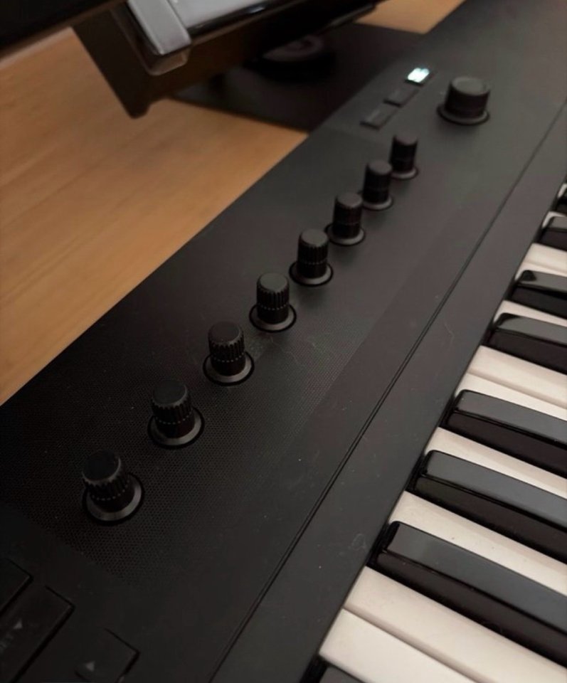 Komplete Kontrol a49 de segunda mano · Foto 5 de 5 · Madrid · 90 €