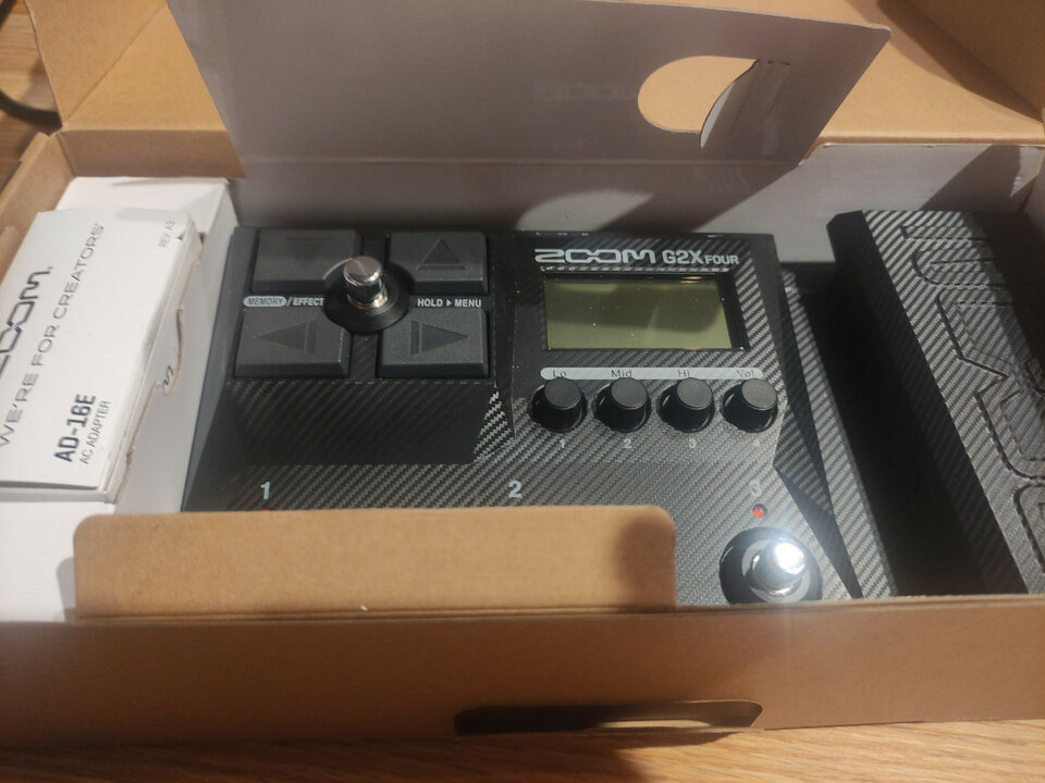 Pedalera Zoom G2X four