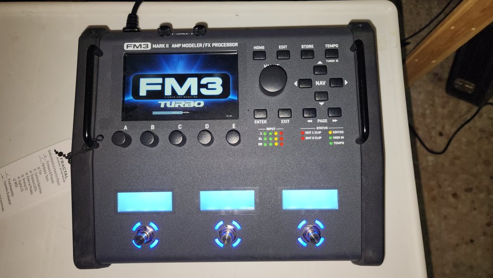 Fractal Audio FM3 Mark II Turbo + Cab packs & IRs extra