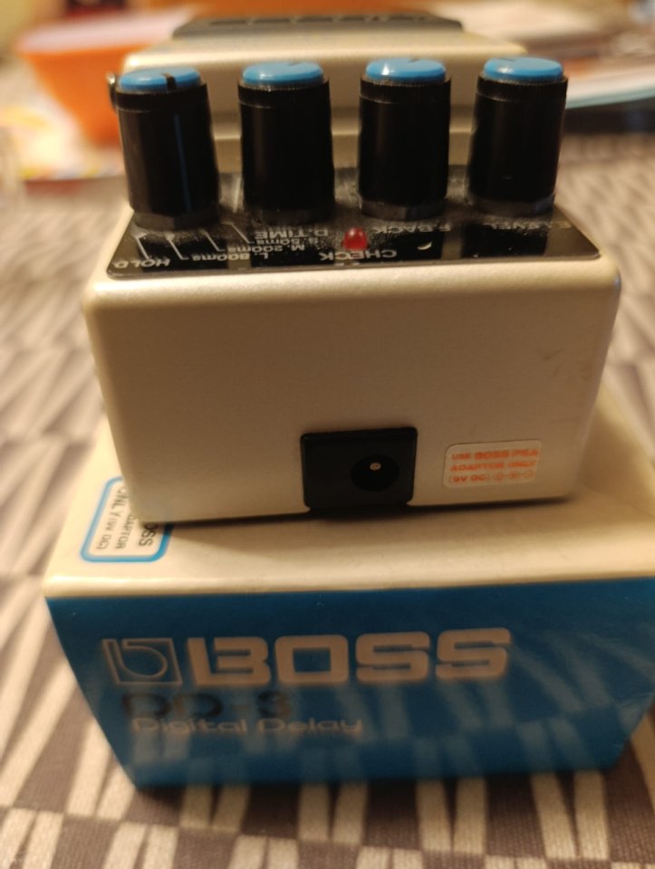BOSS DD-3 – Made in Japan. de segunda mano · Foto 5 de 8 · Barcelona · 120 €