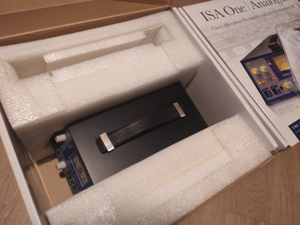 Focusrite isa one 2 preamp