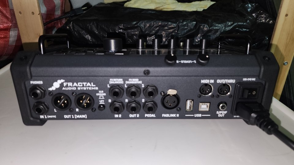 Fractal Audio FM3 Mark II Turbo + Cab packs & IRs extra