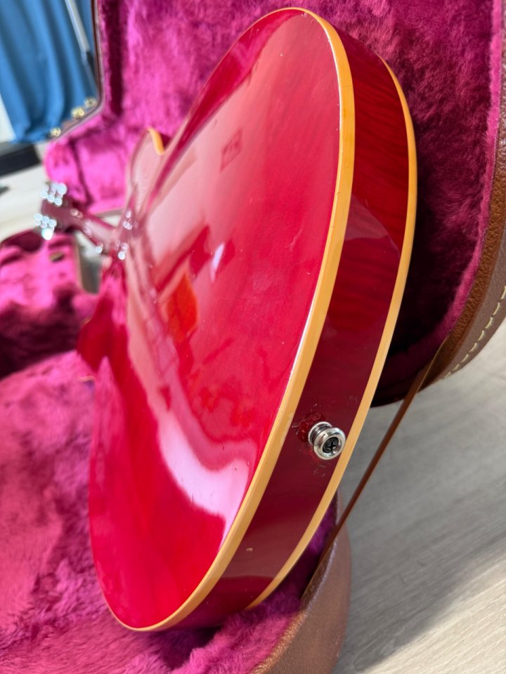Gibson ES-335 Dot Cherry Reissue de segunda mano · Foto 5 de 10 · Castellón