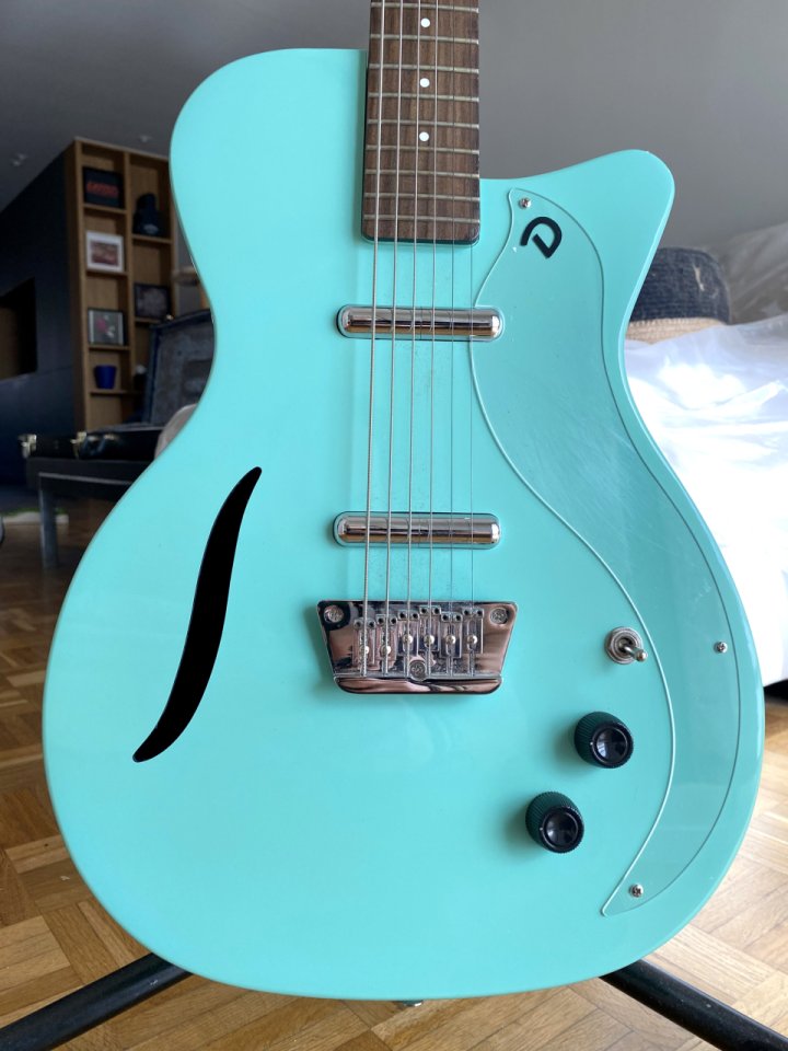 Danelectro 56 Vintage Baritone