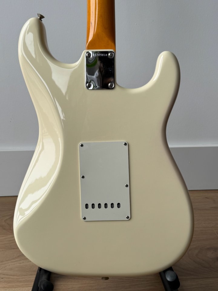 Fender Stratocaster AV II 61 Olympic white zurda