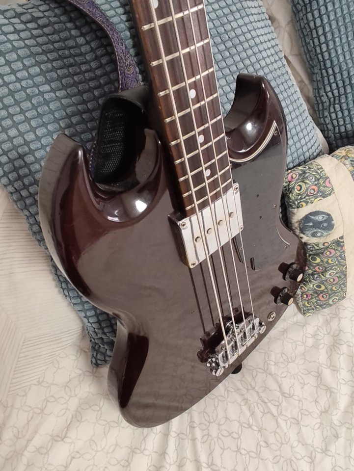 Morris Eb-0 1978 MIJ de segunda mano · Foto 1 de 8 · Cádiz · 500 €