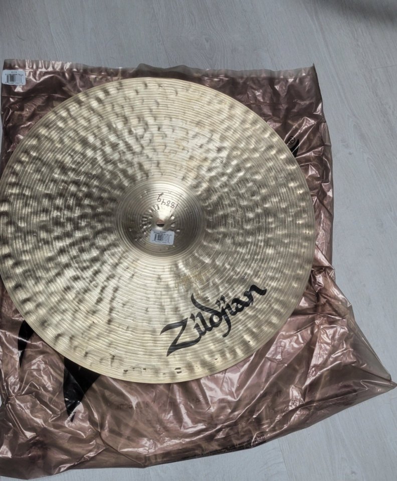 Zildjian K Constantinople Medium Thin Low 20 NUEVO con factura 04/2026=695€ Envío OK