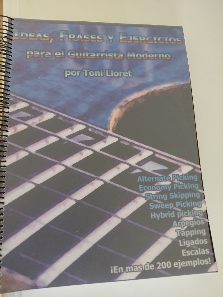 Ideas, frases y ejercicios para el guitarrista moderno de Toni Lloret de segunda mano · Foto 2 de 4 · Valencia · 10 €