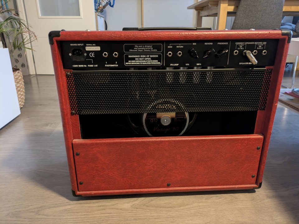 Elmwood Boneville 50 combo Celestion V30