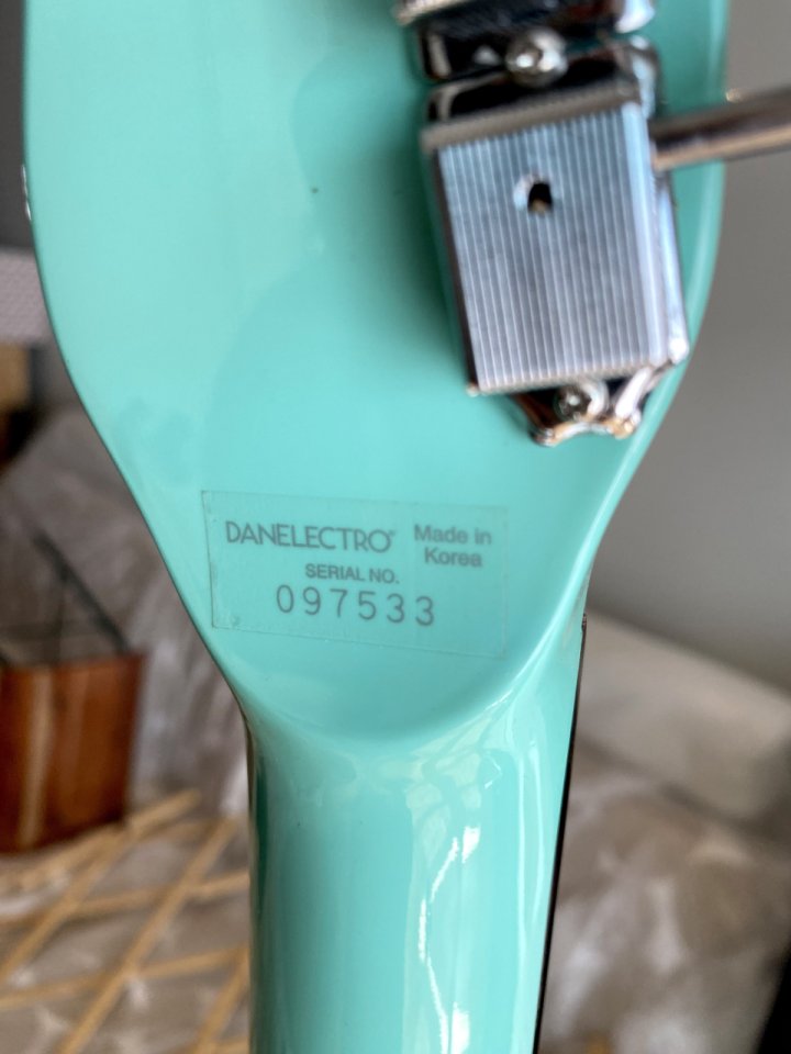 Danelectro 56 Vintage Baritone