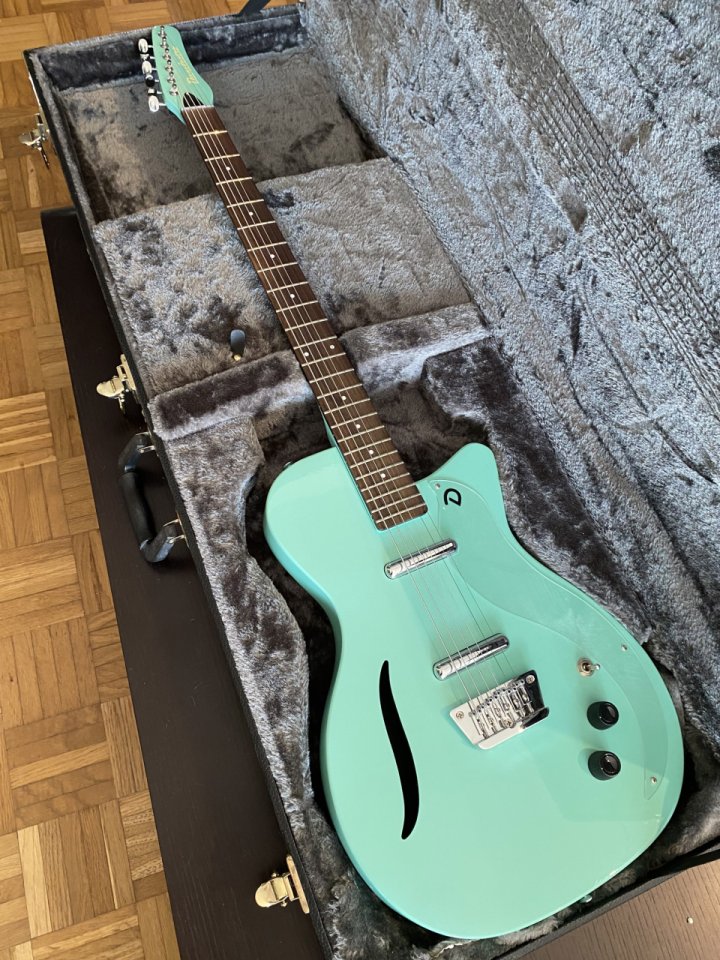 Danelectro 56 Vintage Baritone