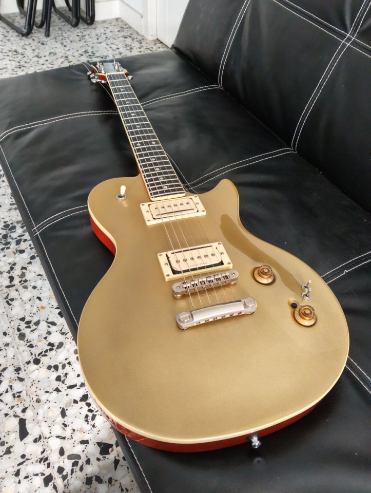 Godin Summit Classic Convertible