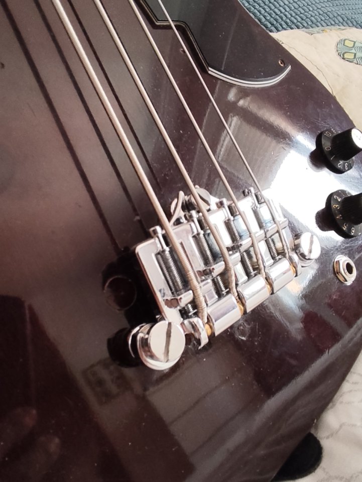 Morris Eb-0 1978 MIJ de segunda mano · Foto 6 de 8 · Cádiz · 500 €