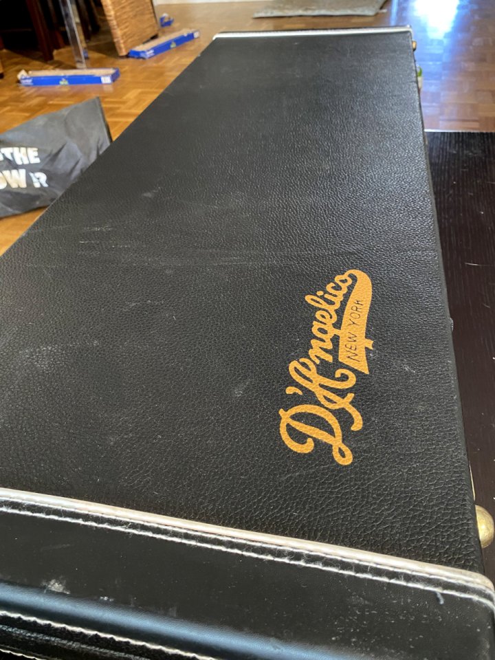 Danelectro 56 Vintage Baritone