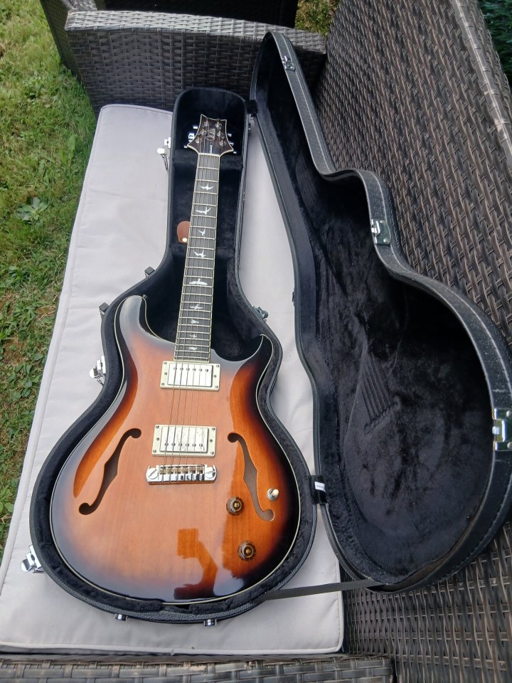 PRS semihollow Sunburst SE de segunda mano · Foto 7 de 7 · Bizkaia · 700 €