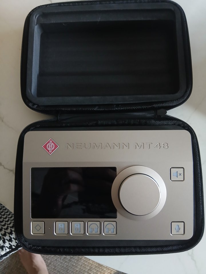 Tarjeta Neumann MT48 de segunda mano · Foto 1 de 10 · Bizkaia · 1300 €