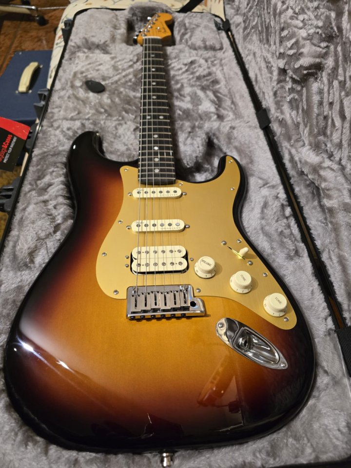 Fender Stratocaster American Ultra II HSS