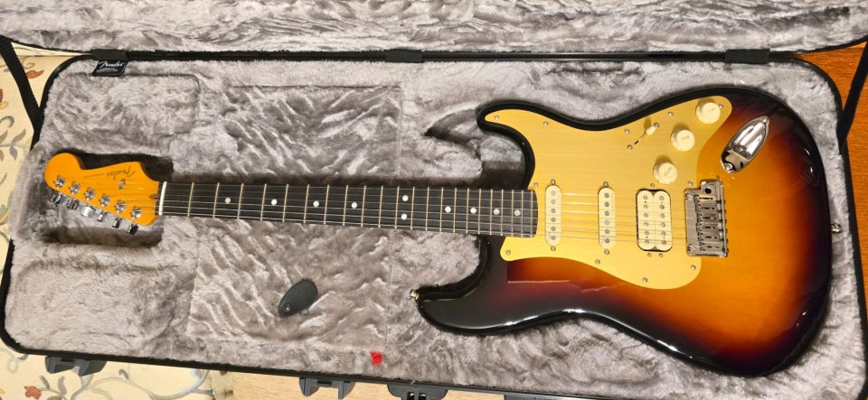 Fender Stratocaster American Ultra II HSS