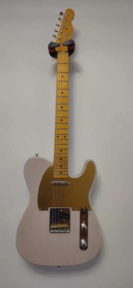 Fender Telecaster JV Modified 50'  por Ibanez Az 2204