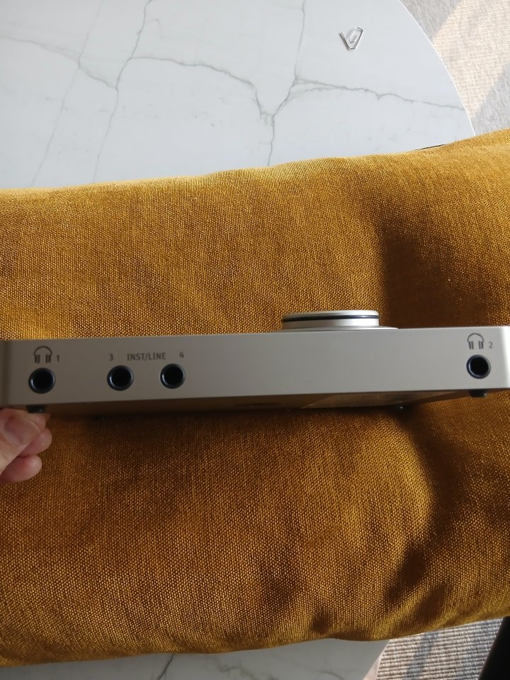 Tarjeta Neumann MT48 de segunda mano · Foto 5 de 10 · Bizkaia · 1300 €