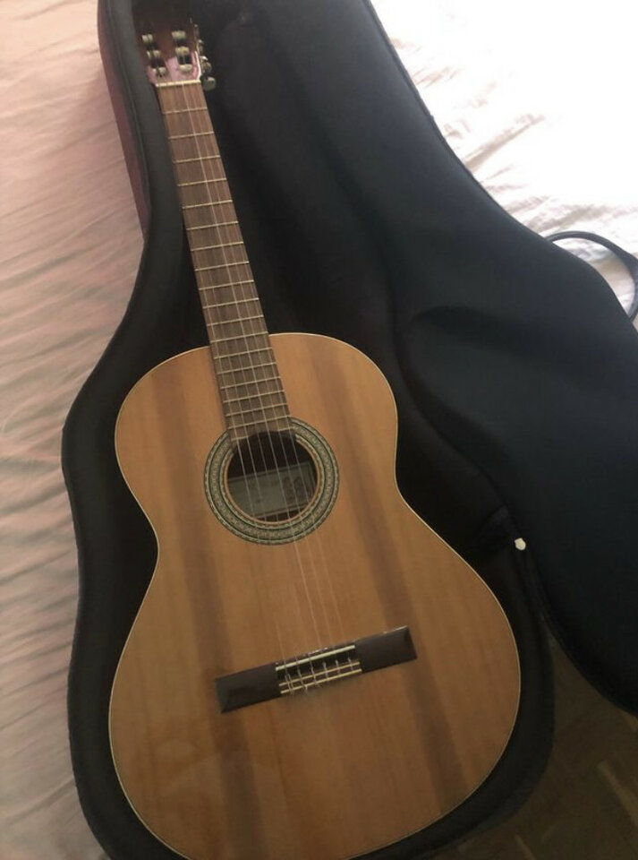 Guitarra artesanal Ignacio M.Rozas número 2