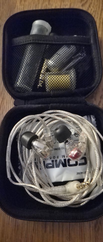 Shure in ear 846