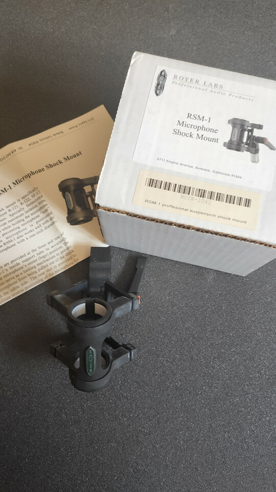 Royer R-121 Micrófono de cinta + Suspensión RSM-1