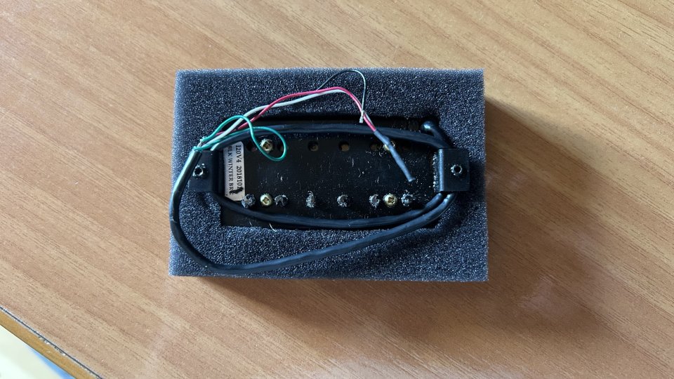 Pastilla Puente Seymour Duncan Black Winter de segunda mano · Foto 2 de 3 · Madrid · 100 €