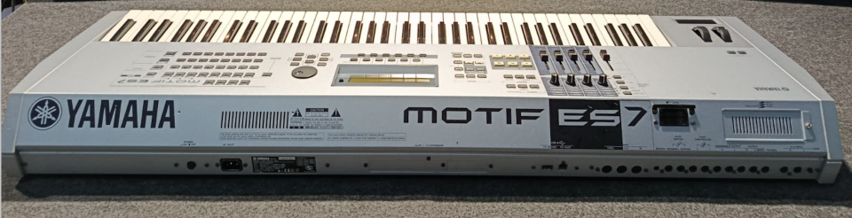 Teclado YAMAHA MOTIF ES7