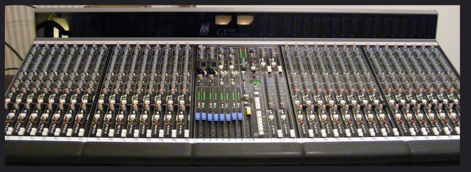 Mesa Mezclas Analógica Allen & Heath gs3000 studio 32/32/8/2