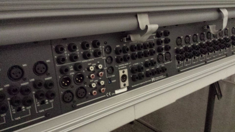 Mesa Mezclas Analógica Allen & Heath gs3000 studio 32/32/8/2