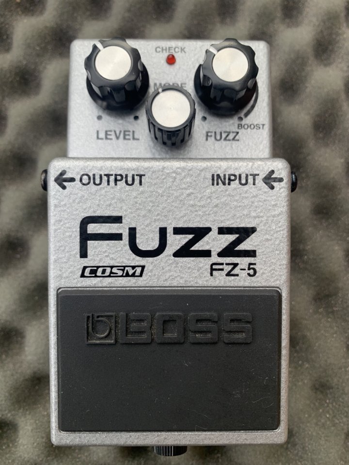 Pedal Fuzz Boss FZ-5