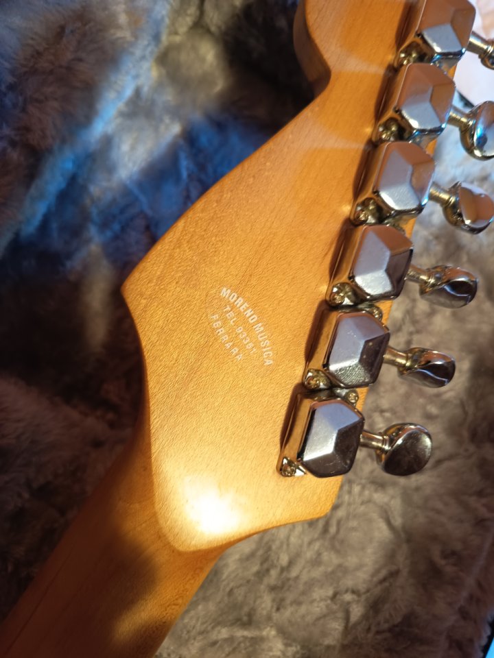 Fender Stratocaster Mexico de segunda mano · Foto 6 de 8 · Tarragona · 600 €