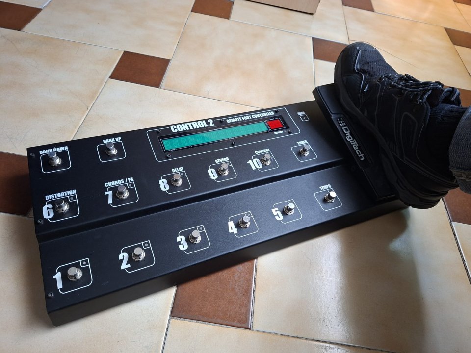 DigiTech GSP1101 Guitar preamp RACK + pedalera (vendo o cambio) de segunda mano · Foto 5 de 7 · Madrid · 300 €