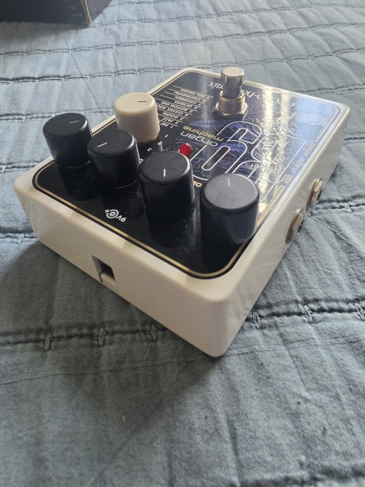 Pedal electro Harmonix B9 organ Machin de segunda mano · Foto 4 de 5 · Málaga · 140 €