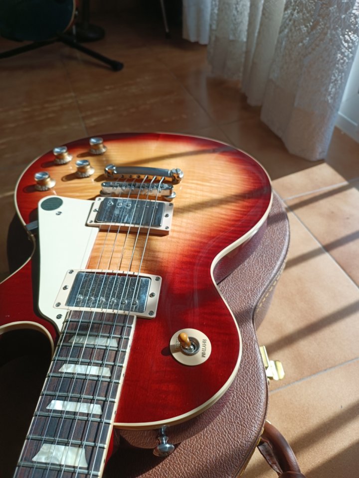 Gibson Les Paul Standard 2022 de segunda mano · Foto 4 de 10 · Tarragona