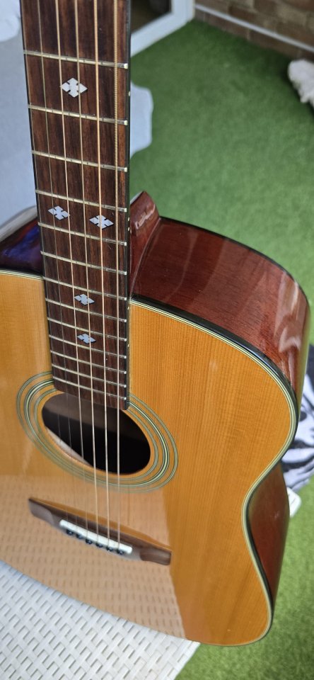 Guitarra Acústica Epiphone Zurd@ de segunda mano · Foto 9 de 10 · Madrid · 160 €