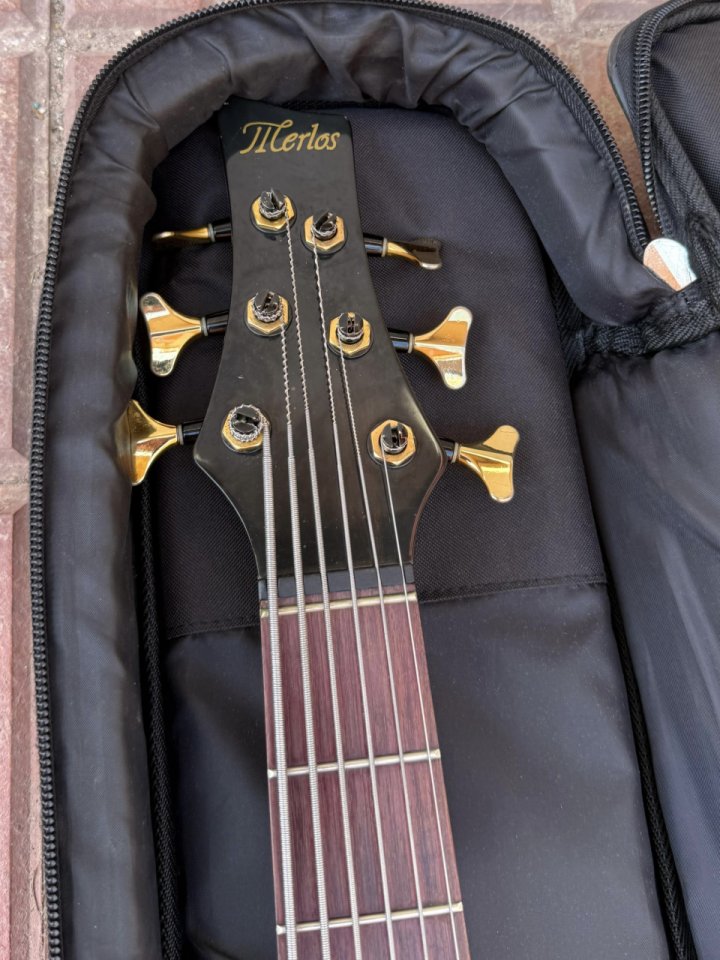 Vendo o Cambio Merlos signature 6 de segunda mano · Foto 9 de 10 · Alicante · 2200 €