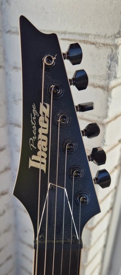 Ibanez Prestige RGR652 de segunda mano · Foto 4 de 9 · Madrid · 850 €