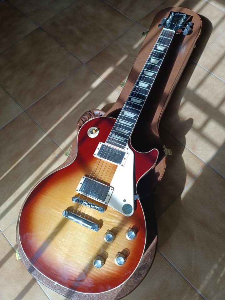 Gibson Les Paul Standard 2022 de segunda mano · Foto 6 de 10 · Tarragona